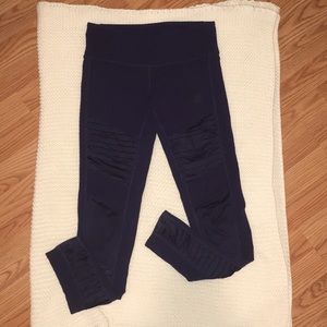 ALO Yoga Moto Leggings